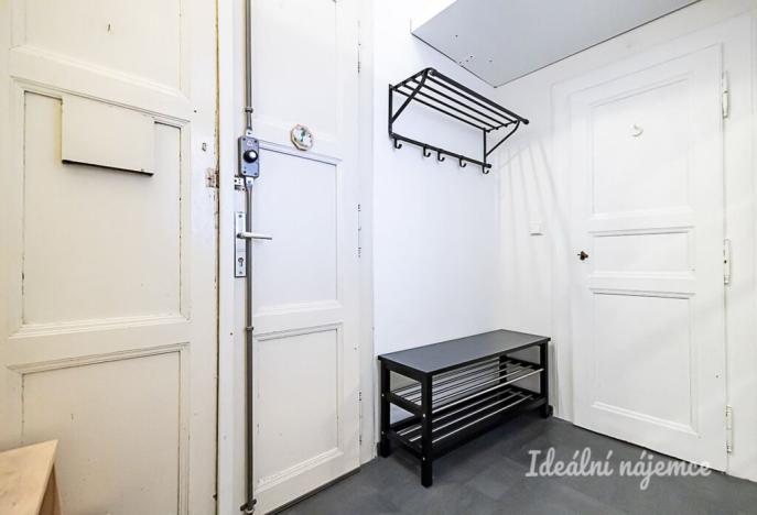 Pronájem bytu 2+kk, Praha - Holešovice, Na Maninách, 47 m2