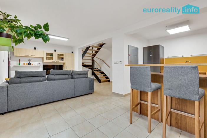 Prodej rodinného domu, Jinočany, Smetanova, 157 m2