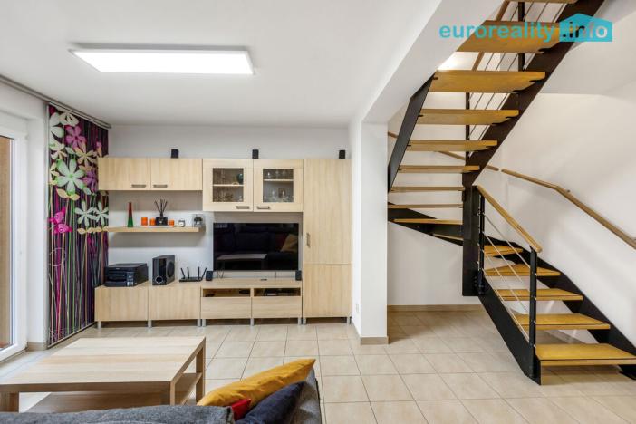 Prodej rodinného domu, Jinočany, Smetanova, 157 m2