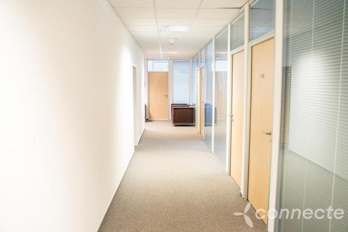 Pronájem kanceláře, Praha - Karlín, Rohanské nábřeží, 159 m2