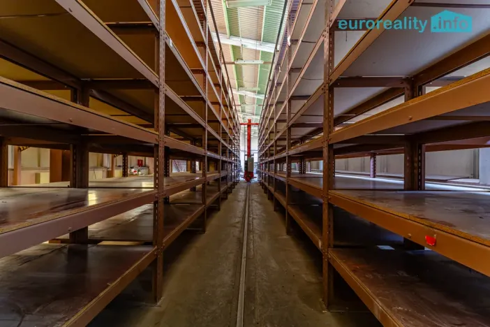 Pronájem skladu, Mariánské Lázně, třída Vítězství, 580 m2