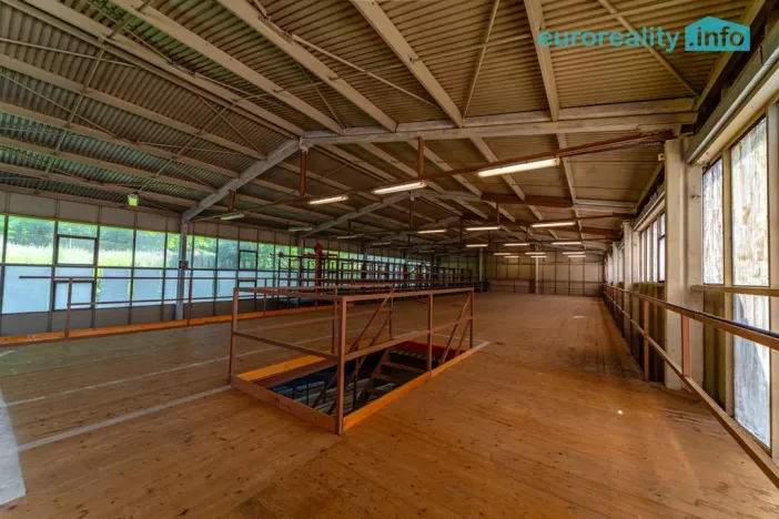 Pronájem skladu, Mariánské Lázně, třída Vítězství, 580 m2