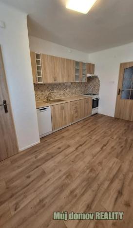 Pronájem bytu 2+1, Praha - Vinohrady, náměstí Jiřího z Lobkovic, 70 m2