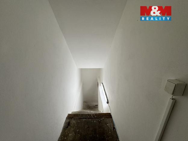 Pronájem skladu, Hostomice, Tyršovo náměstí, 220 m2