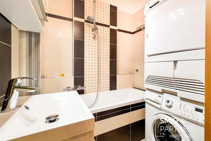 Pronájem bytu 3+1, Praha - Černý Most, Bryksova, 71 m2