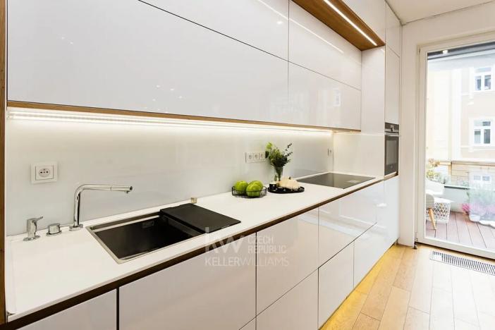 Prodej bytu 4+kk, Praha - Břevnov, Na Petynce, 101 m2