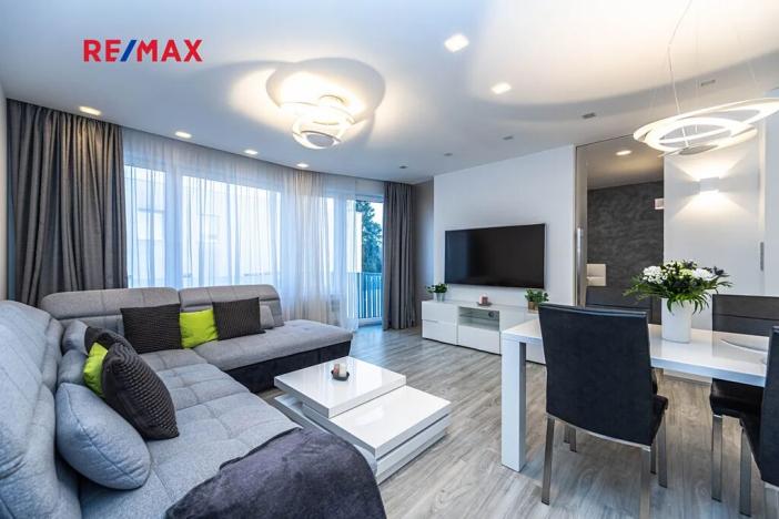 Pronájem bytu 2+kk, Praha - Strašnice, Novostrašnická, 68 m2