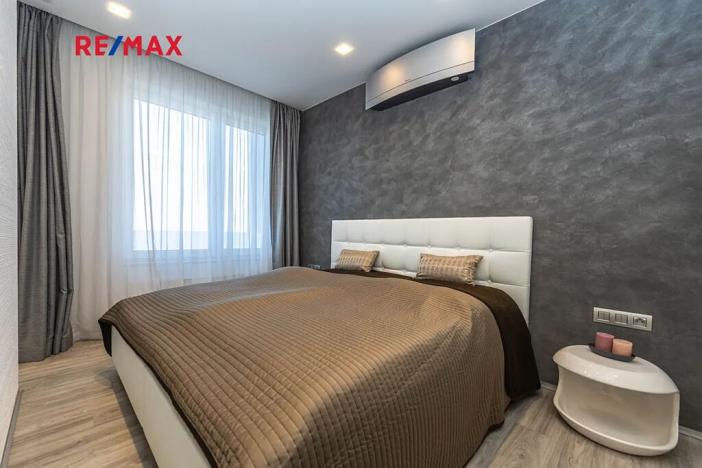 Pronájem bytu 2+kk, Praha - Strašnice, Novostrašnická, 68 m2