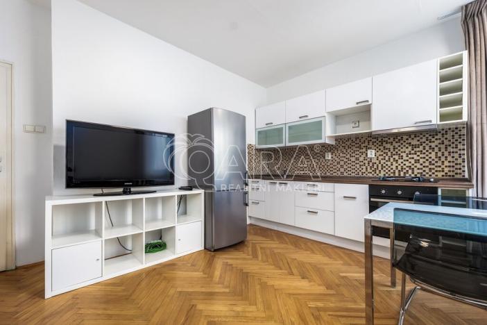 Prodej bytu 2+kk, Praha - Břevnov, Patočkova, 39 m2