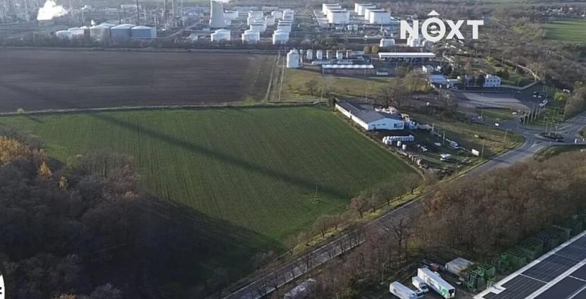 Prodej komerčního pozemku, Veltrusy, 36520 m2