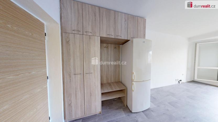 Pronájem bytu 1+kk, Opava, Holasická, 25 m2