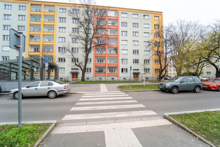 Pronájem bytu 2+1, Praha - Břevnov, Brunclíkova, 53 m2