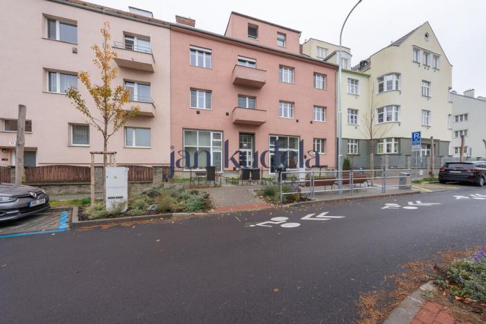 Pronájem bytu 3+1, Brno, Krkoškova, 85 m2