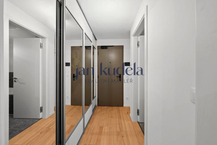 Pronájem bytu 1+kk, Brno, Bratislavská, 36 m2