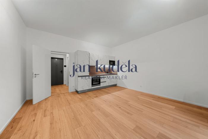 Pronájem bytu 1+kk, Brno, Bratislavská, 36 m2