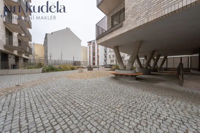 Pronájem bytu 1+kk, Brno, Bratislavská, 36 m2