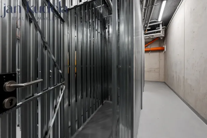 Pronájem bytu 1+kk, Brno, Bratislavská, 36 m2