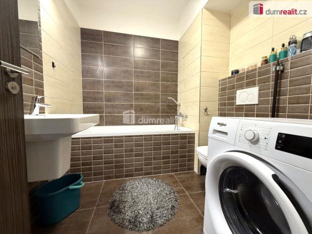 Prodej bytu 2+kk, Uherské Hradiště - Sady, Hrušková, 72 m2