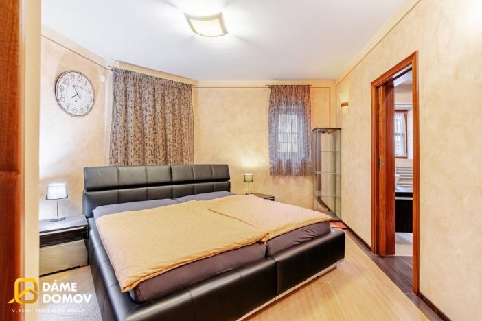 Prodej rodinného domu, Hodonín, Mírové nám., 279 m2