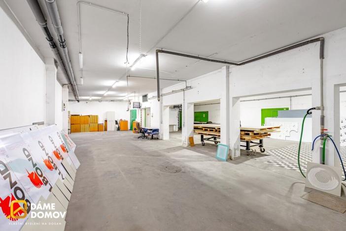 Prodej skladu, Zlín, 1153 m2