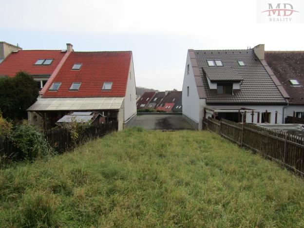 Prodej garáže, Chlumec, 105 m2