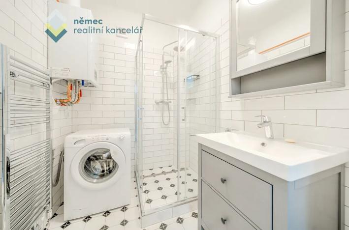 Pronájem bytu 1+1, Praha - Vysočany, Kolbenova, 35 m2