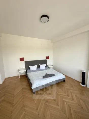 Pronájem bytu 3+1, Praha - Staré Město, Revoluční, 82 m2