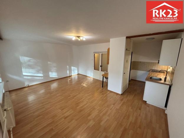 Pronájem bytu 1+kk, Praha - Bohnice, Štětínská, 39 m2
