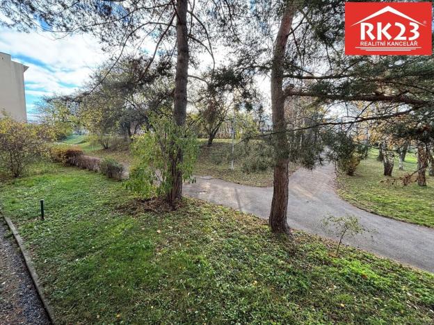 Pronájem bytu 1+kk, Praha - Bohnice, Štětínská, 39 m2