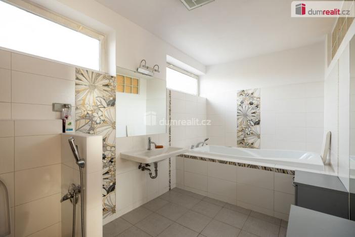 Prodej rodinného domu, Kralupy nad Vltavou - Minice, Spojovací, 190 m2