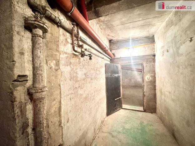 Pronájem obchodního prostoru, Praha - Vinohrady, Bělehradská, 411 m2