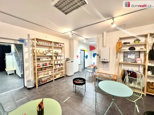 Pronájem obchodního prostoru, Praha - Vinohrady, Bělehradská, 411 m2