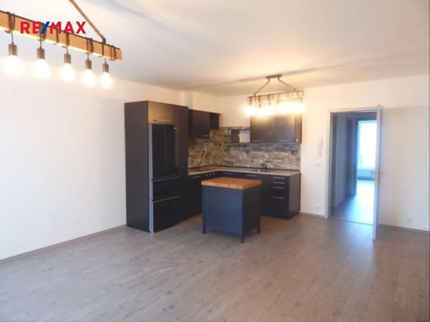 Pronájem bytu 3+kk, Kladno, Benediktínská, 78 m2