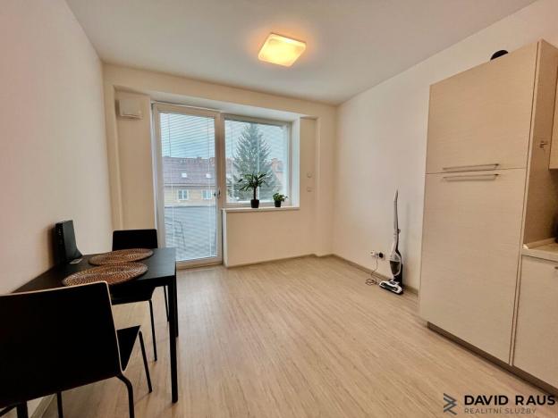 Pronájem bytu 2+kk, Brno, Merhautova, 50 m2