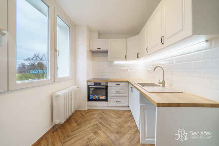 Prodej bytu 3+1, Sokolov, Slavíčkova, 66 m2