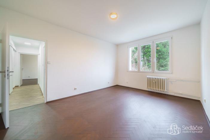 Prodej bytu 3+1, Sokolov, Slavíčkova, 66 m2