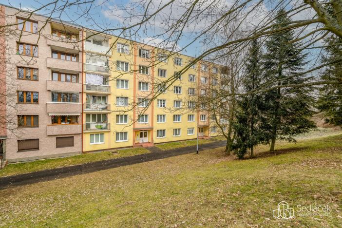 Prodej bytu 3+1, Sokolov, Slavíčkova, 66 m2