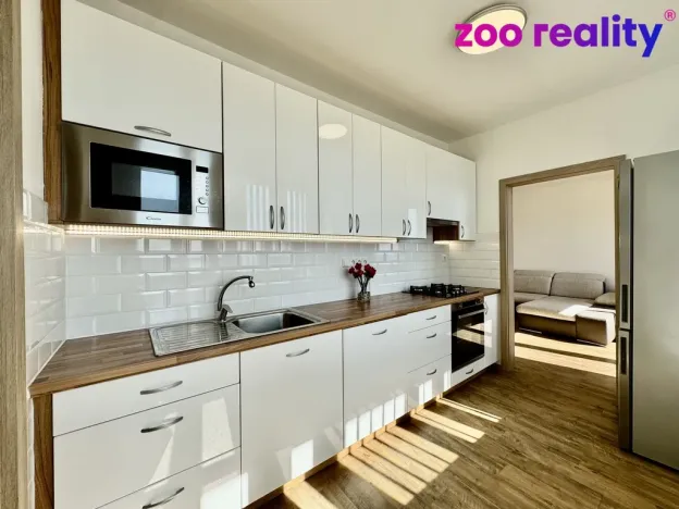 Prodej bytu 3+1, Chomutov, Vítězslava Nezvala, 66 m2