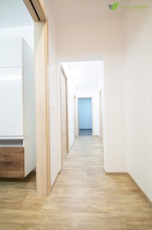 Pronájem bytu 3+1, Hodonín, nám. Osvobození, 74 m2