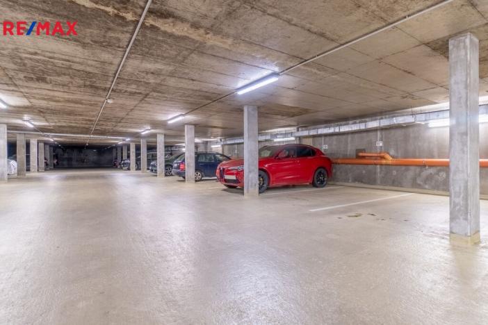 Pronájem bytu 1+kk, Praha, Ingrišova, 32 m2