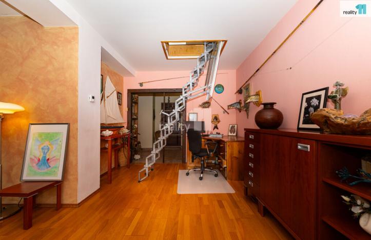 Prodej bytu 3+kk, Praha - Suchdol, Kamýcká, 151 m2