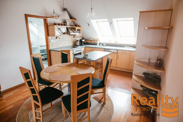 Pronájem bytu 3+kk, Otrokovice, nám. 3. května, 110 m2