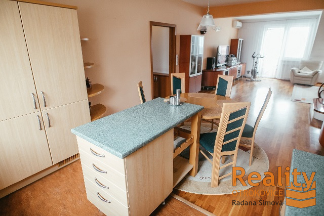 Pronájem bytu 3+kk, Otrokovice, nám. 3. května, 110 m2