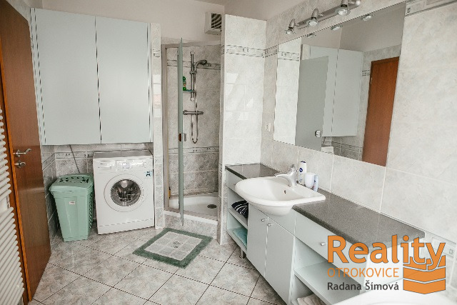 Pronájem bytu 3+kk, Otrokovice, nám. 3. května, 110 m2