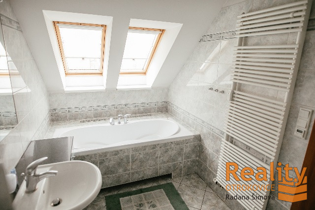 Pronájem bytu 3+kk, Otrokovice, nám. 3. května, 110 m2