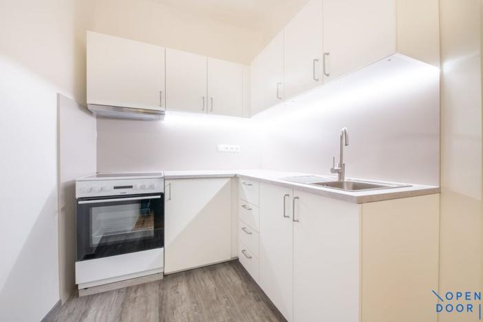 Pronájem bytu 3+kk, Praha - Nové Město, Plavecká, 81 m2
