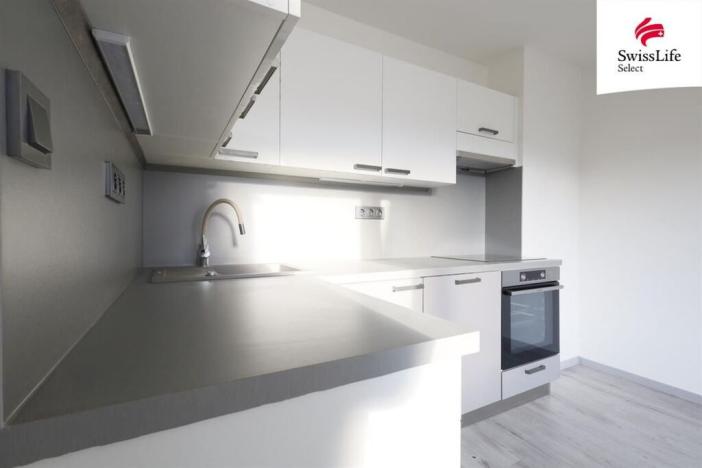 Prodej bytu 2+1, Jimramov, náměstí Jana Karafiáta, 74 m2