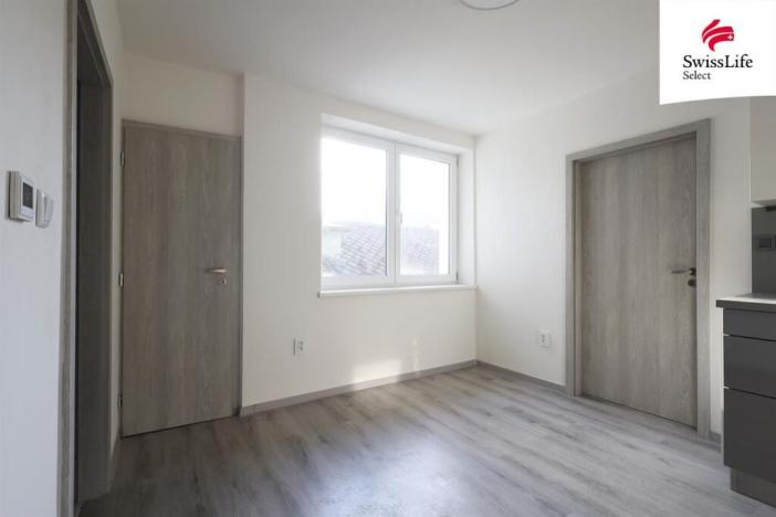 Prodej bytu 2+1, Jimramov, náměstí Jana Karafiáta, 74 m2