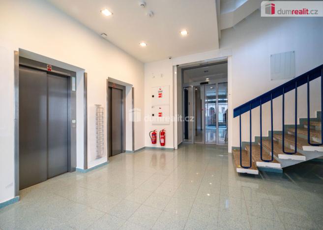 Pronájem kanceláře, České Budějovice - České Budějovice 6, Jeronýmova, 25 m2