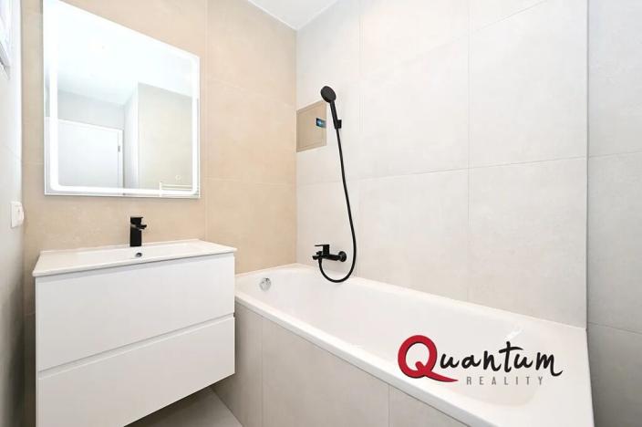 Pronájem bytu 2+1, Praha - Žižkov, Jeseniova, 44 m2